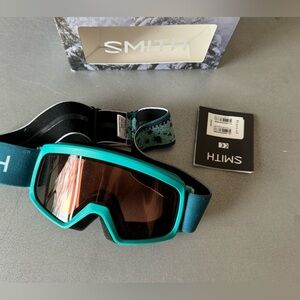 Smith kids goggles